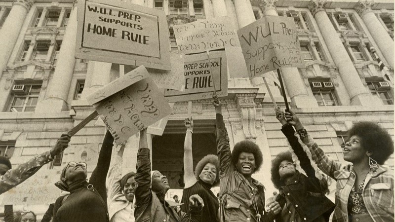 Home Rule demonstration in front of the District Building 1973 DCPL EVENING START COLLECTION