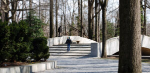 Roosevelt Island Memorial area plaza